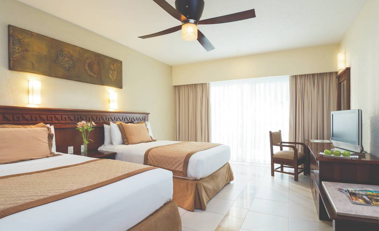 Deluxe Garden View | BlueBay Grand Esmeralda In Playa Del Carmen ...